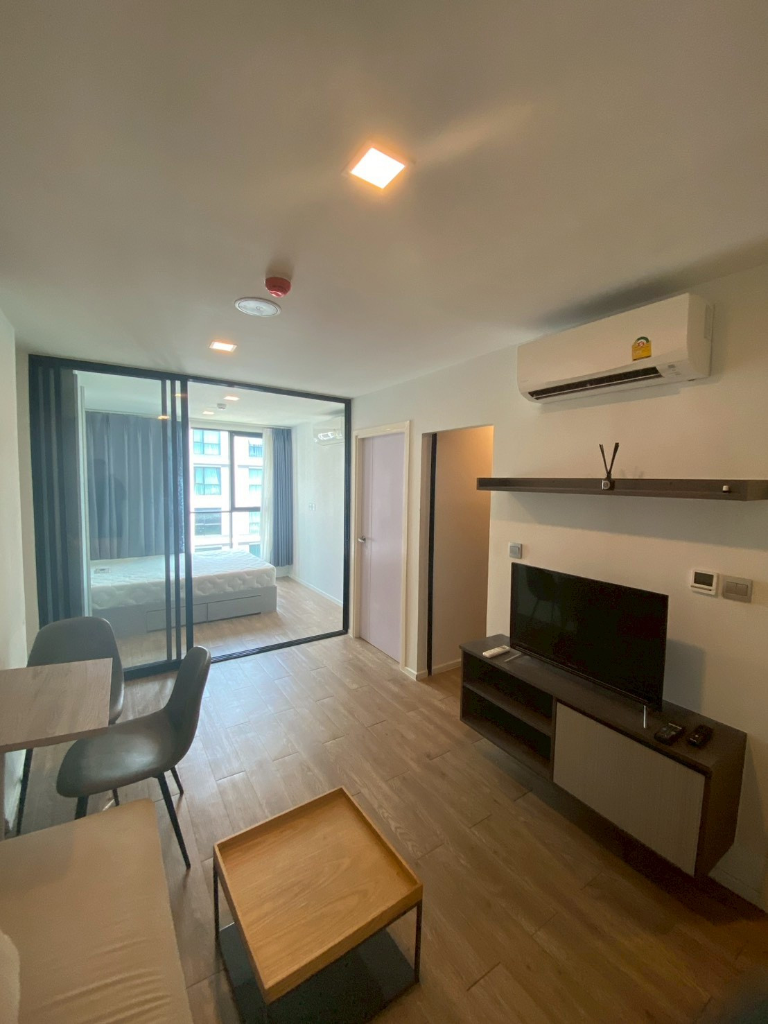 Ladprao Low Rise Condo, 2bedrooms + 1bedroom, nearby Central Ladprao Ladprao Low Rise Condo, 2bedrooms + 1bedroom, nearby Central Ladprao