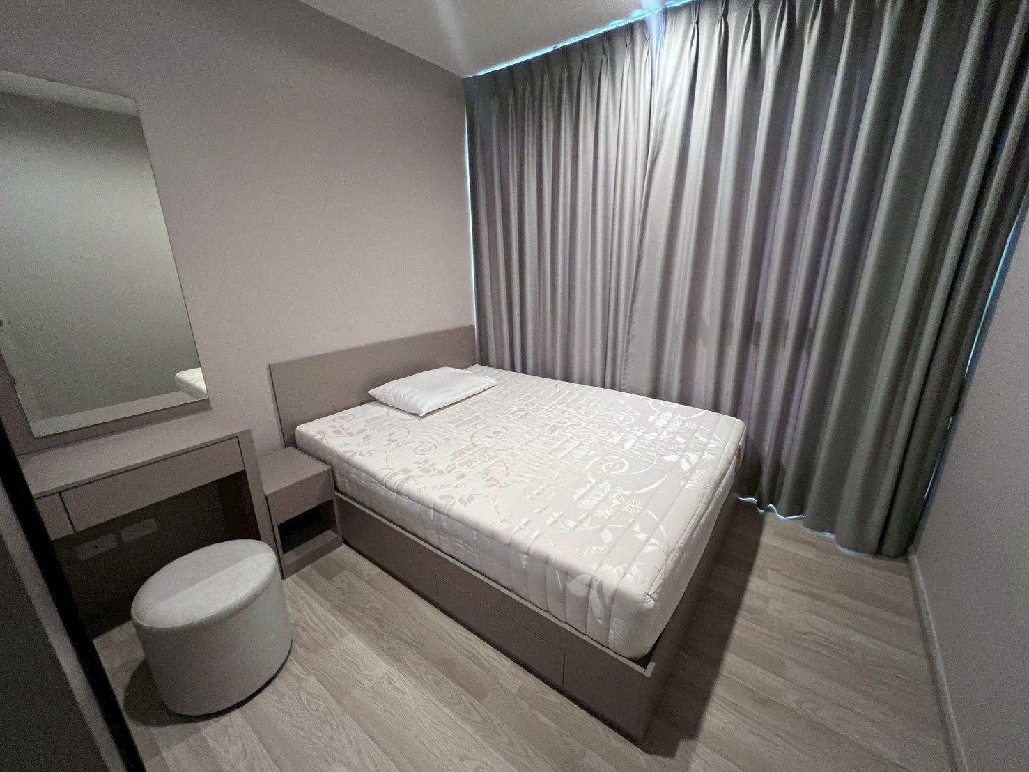 Unit Available at Ideo Mobi Sukhumvit Eastpoint–Multiple units available—prices negotiable!