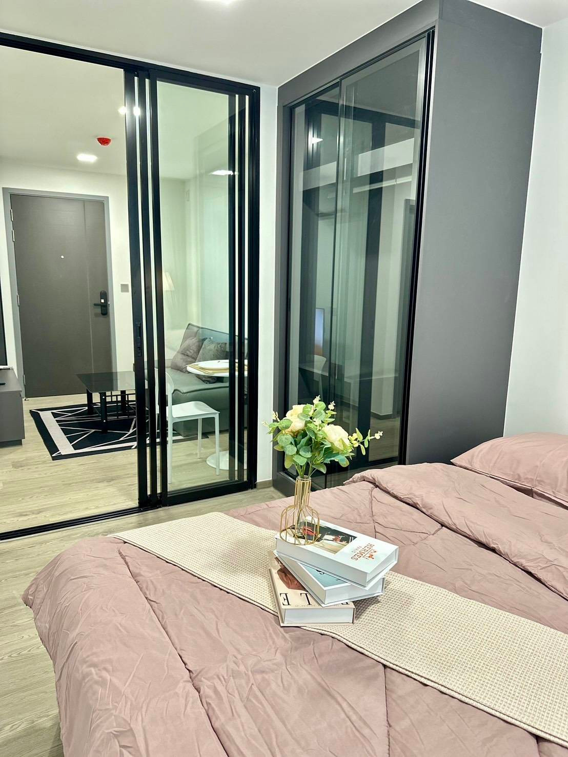Cheap condo for rent, Maroon Ratchada 32, Maroon Ratchada 32, size 26 sq m., 1 bedroom, 1 bathroom, 4th floor, Building A, beautiful room, new room, fully furnished, near the Yellow Line. Lat Phrao Station – รูปที่ 2
