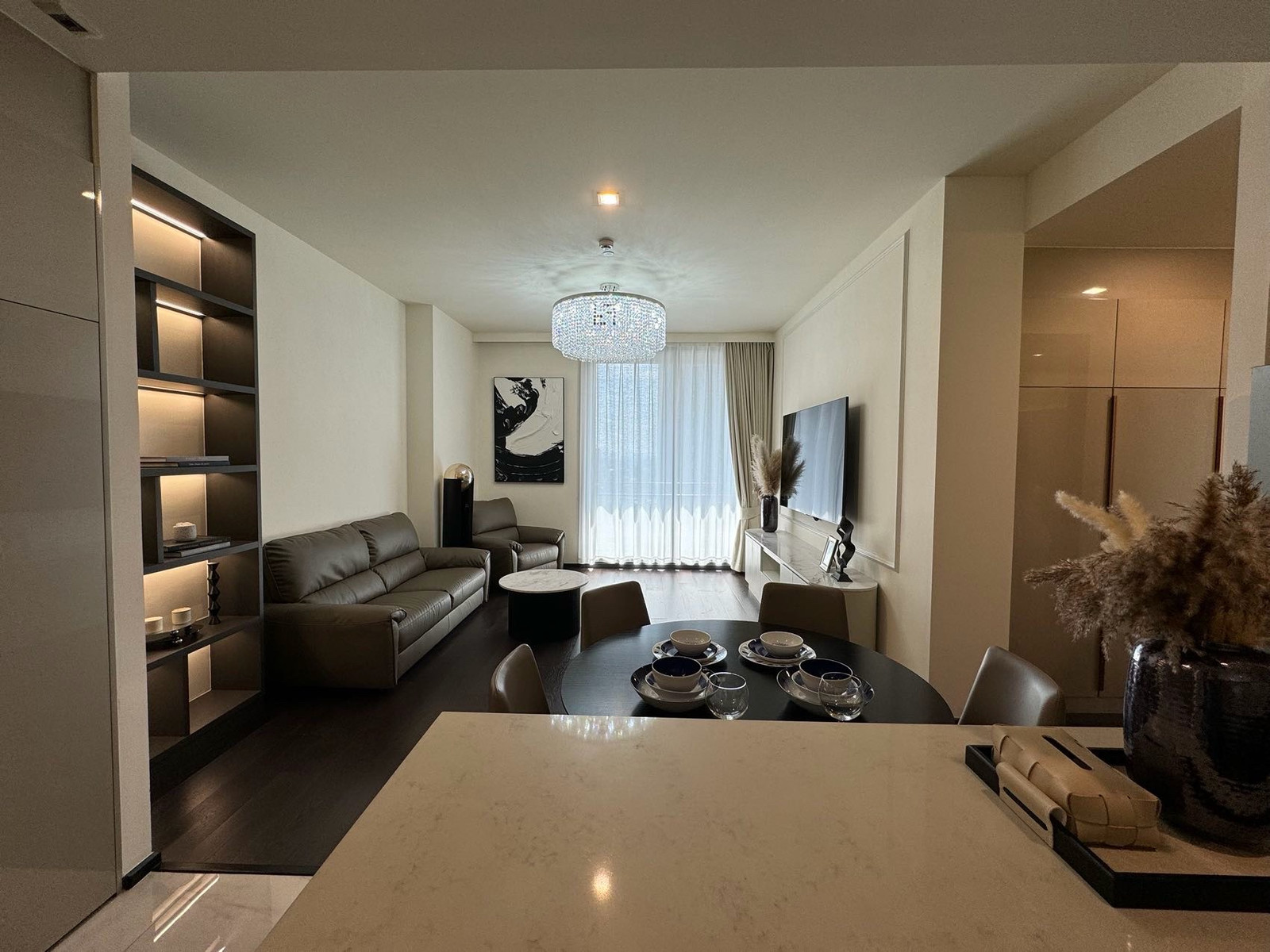 LAVIQ Sukhumvit 57 | Luxury 3-Bedroom Condo for Sale | 115 SQ.M. | 21st Floor LAVIQ Sukhumvit 57 | Luxury 3-Bedroom Condo for Sale | 115 SQ.M. | 21st Floor