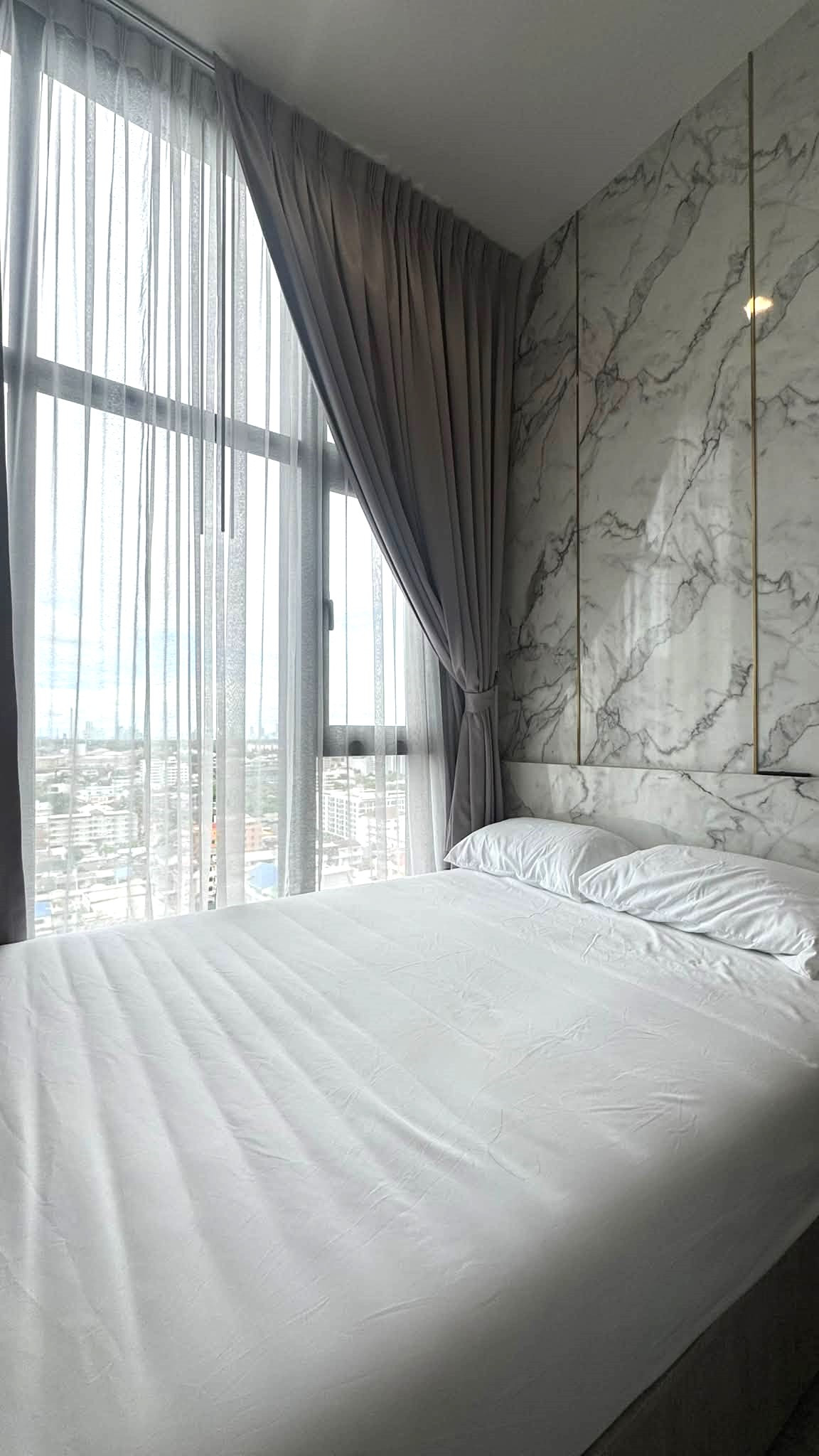 💥[ 𝐏-𝟏𝟑𝟖𝟑𝟓𝟖 ] FOR RENT : THE LINE Sukhumvit 101 High Ceiling Unit! Near BTS Punnawithi 𝟏𝟕,𝟓𝟎𝟎 THB/mo. | Line: @easycondoplus | 099-229-6397