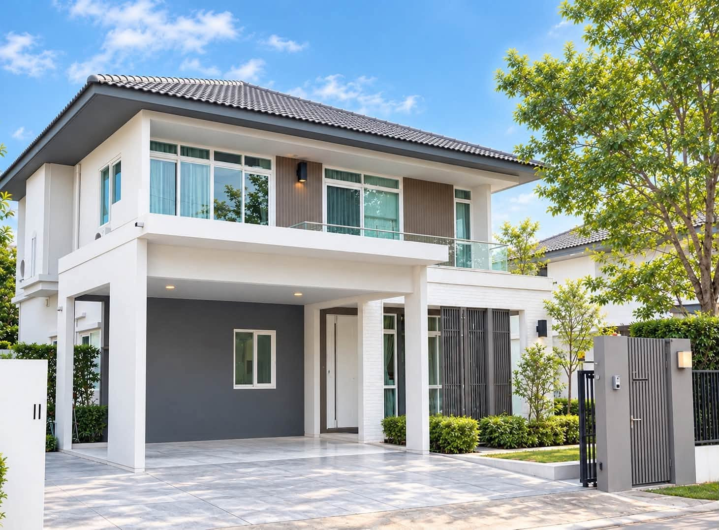 Mantana Serene Lake Chiang Mai, Free Wi-Fi, Garden Maintenance, and Common Area Fees, Only 10 Minutes to the Airport