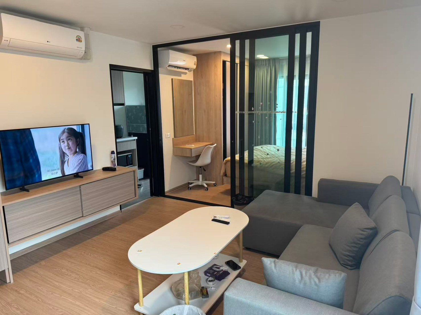 Condo for rent, The1Plus Ram 40, fully furnished condo, ready to move in, close to the Orange Line, 400 meters!!