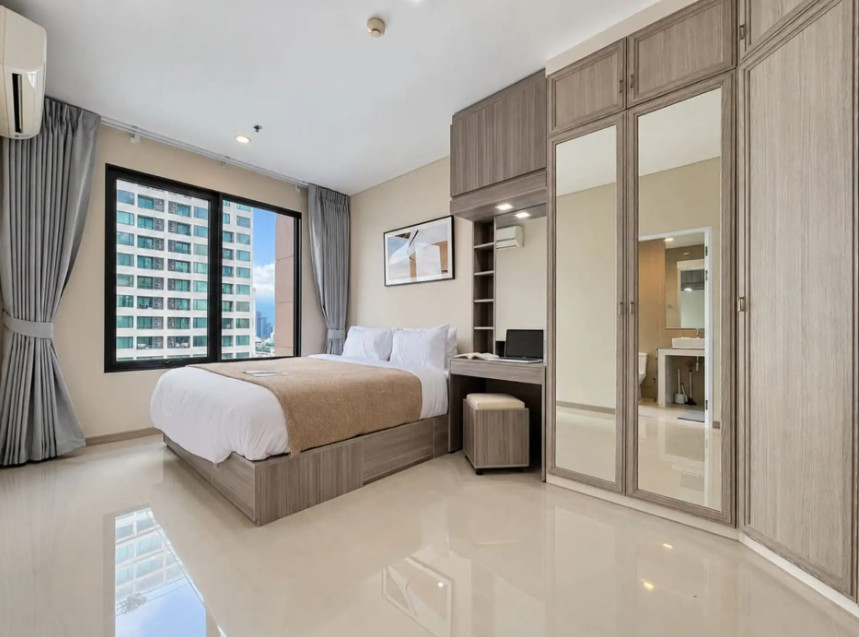 ให้เช่าคอนโด Villa Asoke 53 ตร.ม. ชั้น 32 ใกล้ MRT เพชรบุรี 3 นาที 1 ห้องนอน ค่าเช่า 42,000 บาท – รูปที่ 2