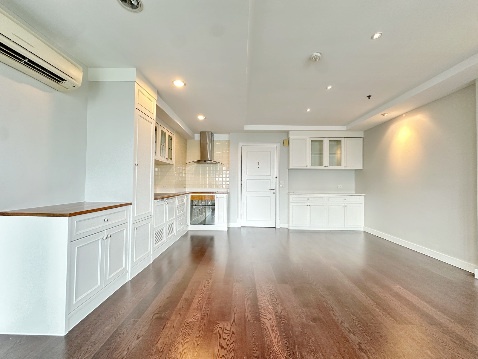 ขาย 📍 Diamond Ratchada Condo 2 ห้องนอน 2 ห้องน้ำ ขนาด 100 ตรม ✅ เพียง 7,990,000 บาท ห้องใหญ่มาก !!! ขาย 📍 Diamond Ratchada Condo 2 ห้องนอน 2 ห้องน้ำ ขนาด 100 ตรม ✅ เพียง 7,990,000 บาท ห้องใหญ่มาก !!!