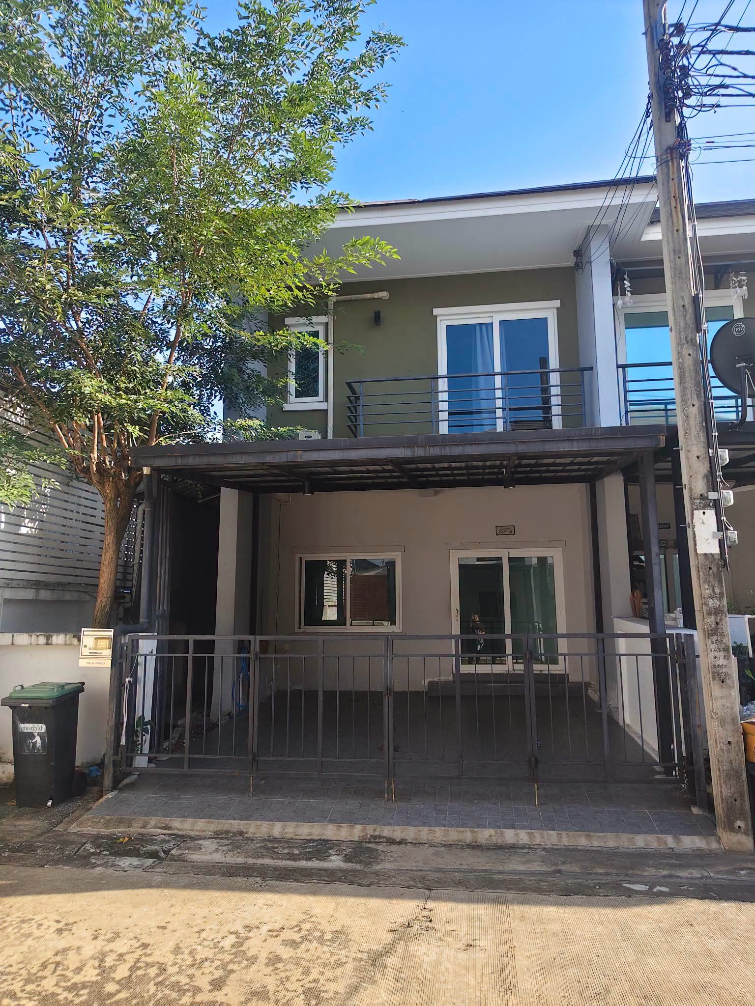 🏡 2-story townhome for rent | Patagonia Village 5 (Ramindra-Safari) 📍Khlong Song Road 18 💰 Rent only 15,000 baht/month 📌 House details ▪️ Area 24 sq m. ▪️ 3 bedrooms ▪️ 2 bathrooms ▪️ 4 air conditioners ❌ Not accepting large breed animals ❌ No 🏡 2-story townhome for rent | Patagonia Village 5 (Ramindra-Safari) 📍Khlong Song Road 18 💰 Rent only 15,000 baht/month 📌 House details ▪️ Area 24 sq m. ▪️ 3 bedrooms ▪️ 2 bathrooms ▪️ 4 air conditioners ❌ Not accepting large breed animals ❌ No