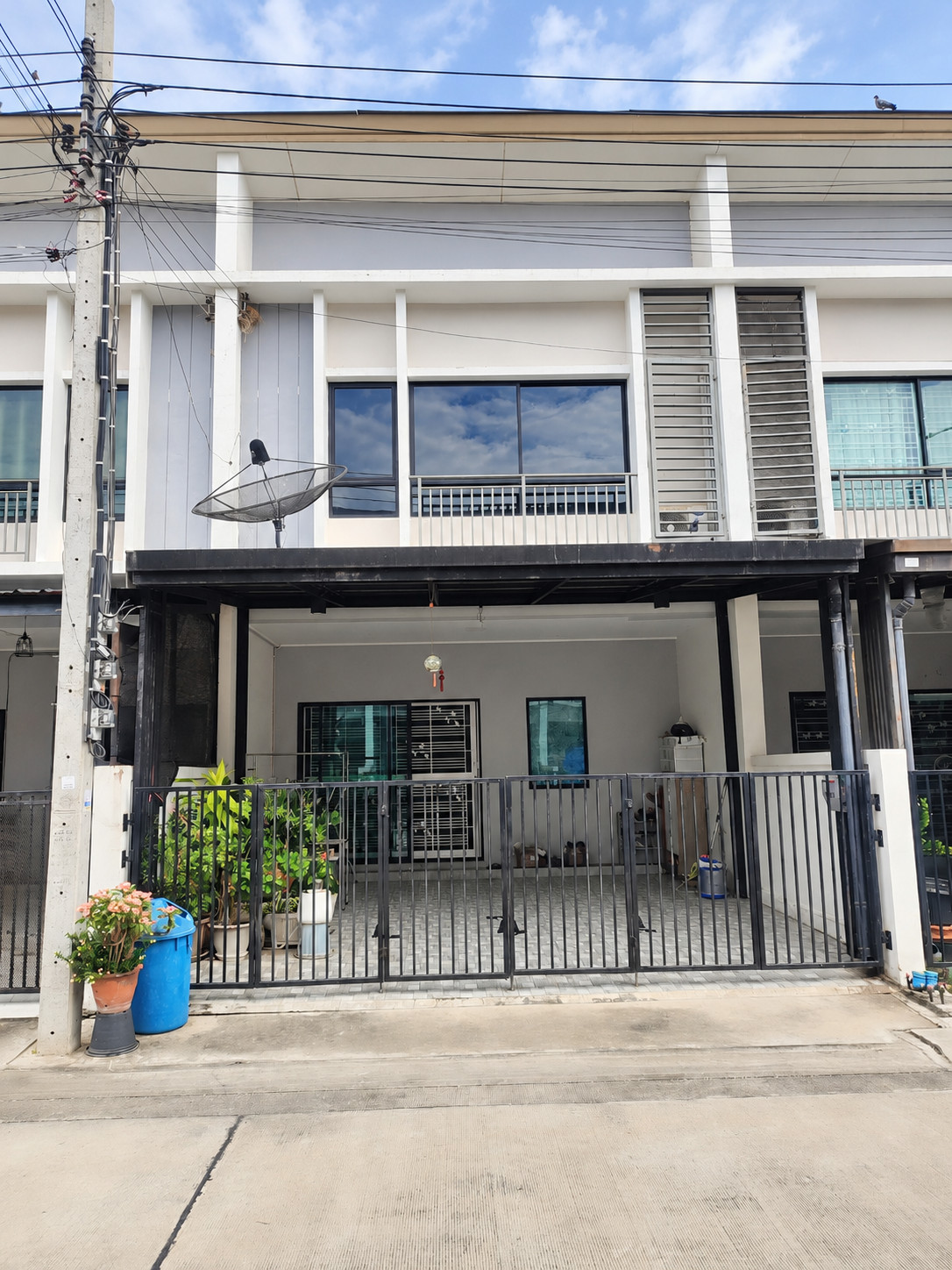 🏡 ทาวน์โฮม 3 ห้องนอน ราคาเพียง 1.55 ล้านบาท ใกล้เซ็นทรัล เวสต์เกต, IKEA บางใหญ่ และตลาดบางบัวทอง