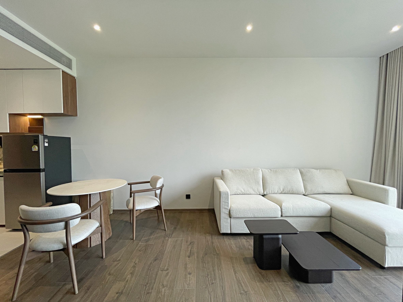 Hot Deal 1 bed Plus for rent at Romm Convent