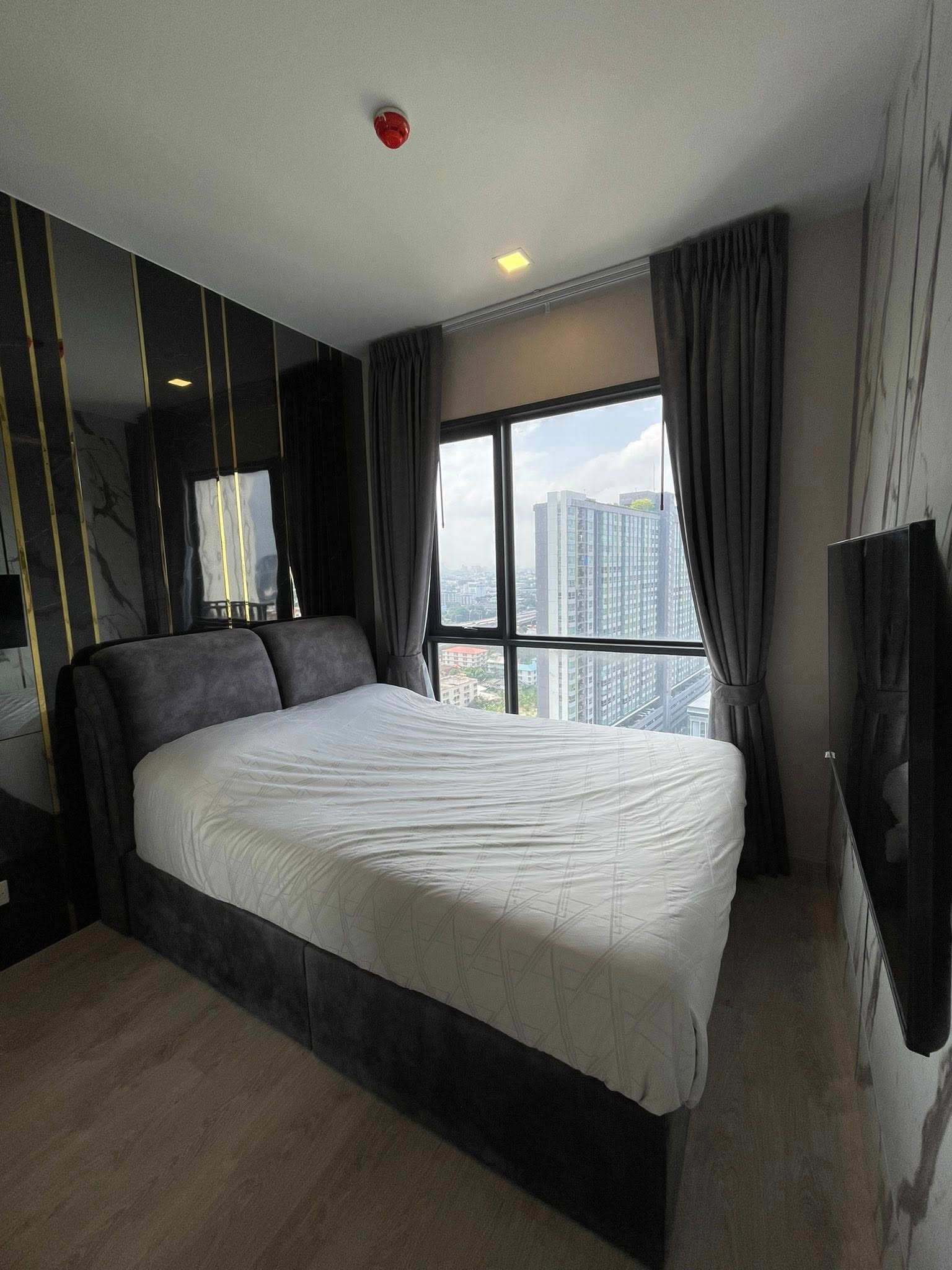 Unit Available at The Tree Pattanakarn - Ekkamai–Multiple units available—prices negotiable!