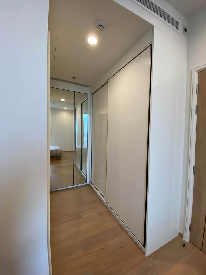 ST825/ให้เช่า คอนโดหรูระดับ Super Luxury: ANIL Sathorn 12 (อนิล สาทร 12) ชั้น 35 ห้องสวย 1 ห้องนอน ติด BTS เซนต์หลุยส์ เพียง 1 นาที (0 เมตร) อัตราค่าเช่า: 47,000 บาท / เดือน รูปแบบ: 1 ห้องนอน 1 ห้องน้ำ ตำแหน่งชั้น: ชั้น 35 (ยูนิตชั้นสูง การันตีวิวเมืองส – รูปที่ 4