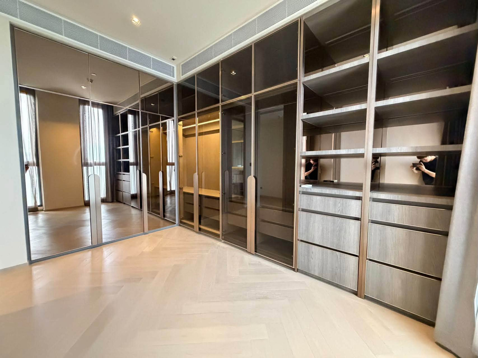 ST809/For sale: Super Luxury Penthouse Condo: The Reserve Sathorn (The Reserve Sathorn), single floor unit (Single Floor Penthouse), 23rd floor, large size 182 sq m, 4 bedrooms + 1 office room, location in Soi Suan Phlu, in the heart of CBD Sathorn   – รูปที่ 3
