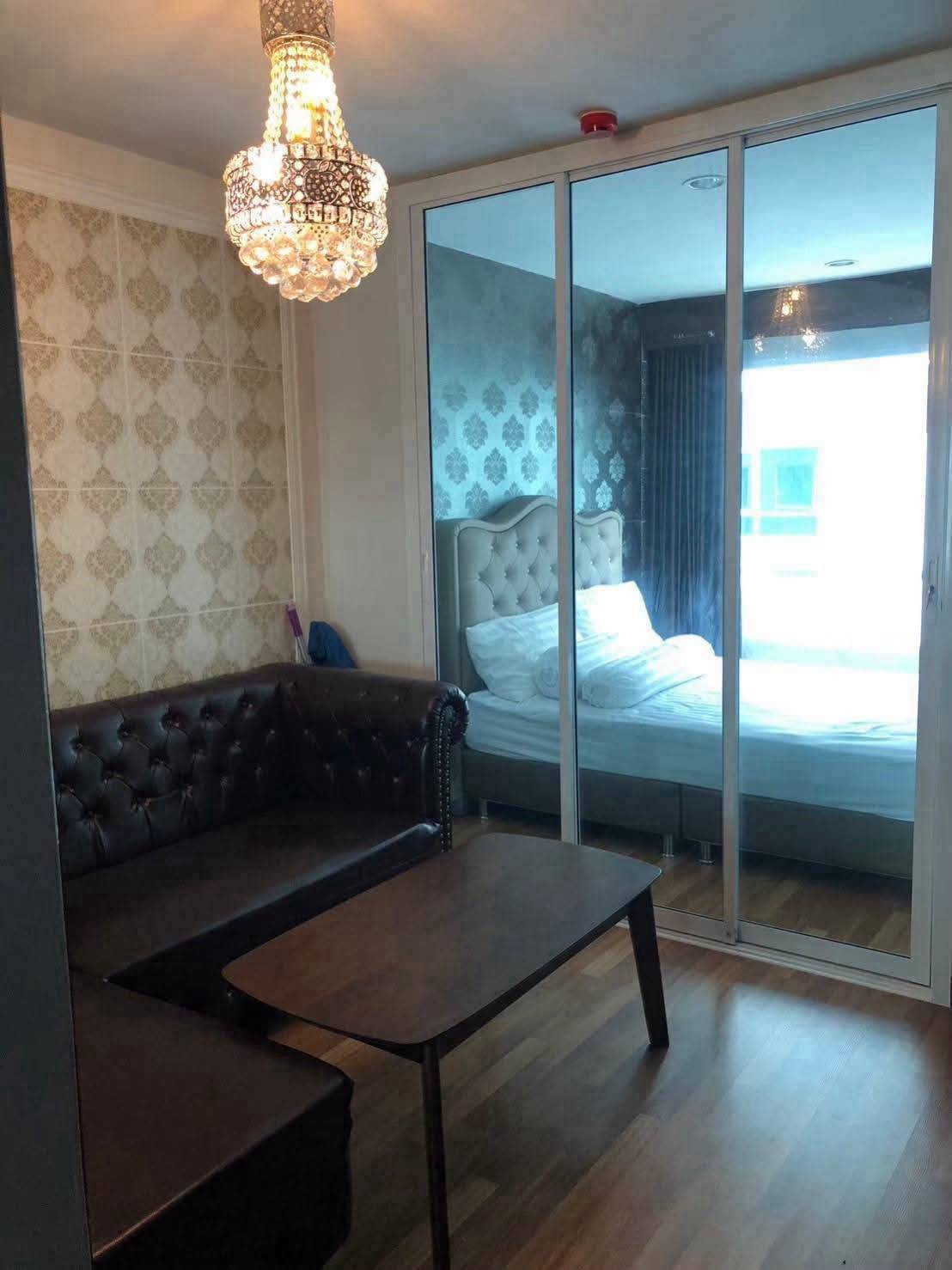 ให้เช่าคอนโด รีเจ้นท์โฮม สุขุมวิท 81 (Regent Home Sukhumvit 81) ตึก B ชั้น 6 พื้นที่ 28 Sqm แบบห้อง 1BD (1 นอน 1 น้ำ) เฟอร์นิเจอร์ เครื่องใช้ไฟฟ้าครบ พร้อมอยู่ วิว สระสวน ค่าเช่า 12,000 บาท/เดือน ให้เช่าคอนโด รีเจ้นท์โฮม สุขุมวิท 81 (Regent Home Sukhumvit 81) ตึก B ชั้น 6 พื้นที่ 28 Sqm แบบห้อง 1BD (1 นอน 1 น้ำ) เฟอร์นิเจอร์ เครื่องใช้ไฟฟ้าครบ พร้อมอยู่ วิว สระสวน ค่าเช่า 12,000 บาท/เดือน