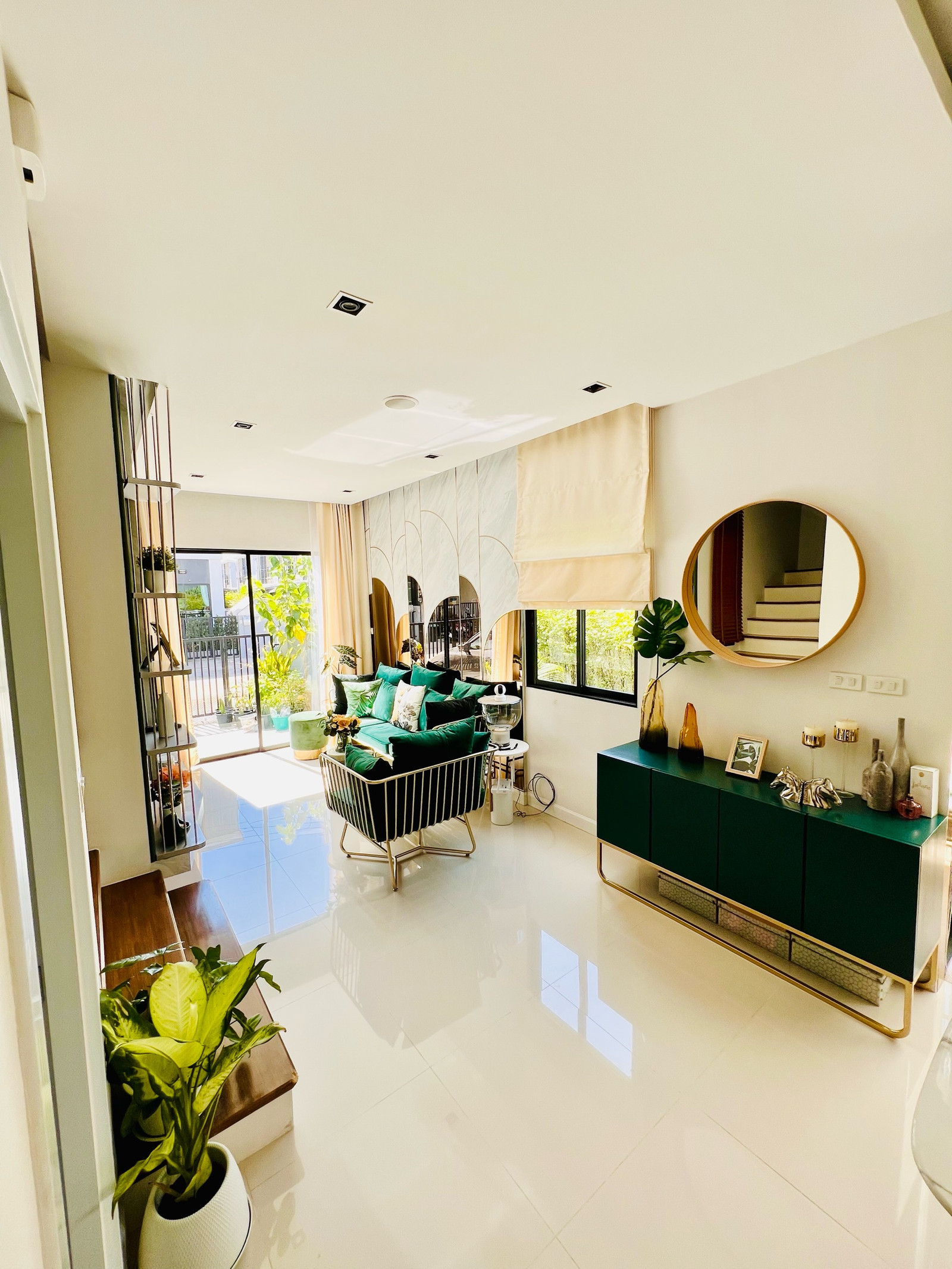 🟢 ให้เช่าทาวน์โฮม 2 ชั้น ตกแต่ง Built-in สไตล์หรูหรา เฟอร์นิเจอร์และเครื่องใช้ไฟฟ้าครบครัน พร้อมหิ้วกระเป๋าเข้าอยู่อาศัยทันที – รูปที่ 4