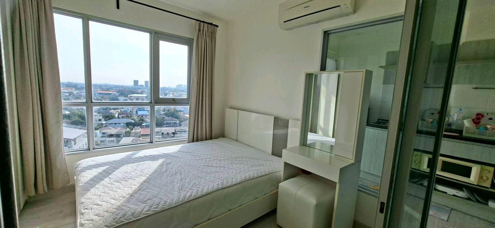 แอสปายงามวงศ์วาน วิวเมือง แดดเช้า ห้องริม
