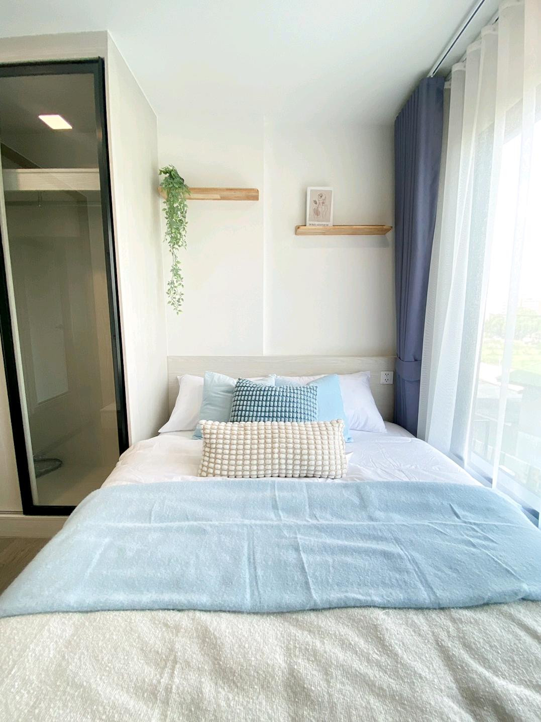 Negotiable ✨️ Condo allows pets. The new room has never been lived in.