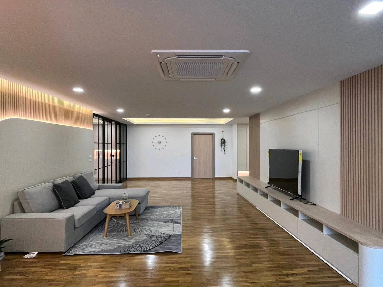 ห้องรีโนเวทแล้ว 3 ห้องนอนพร้อม 1 ห้องทำงานให้เช่า 