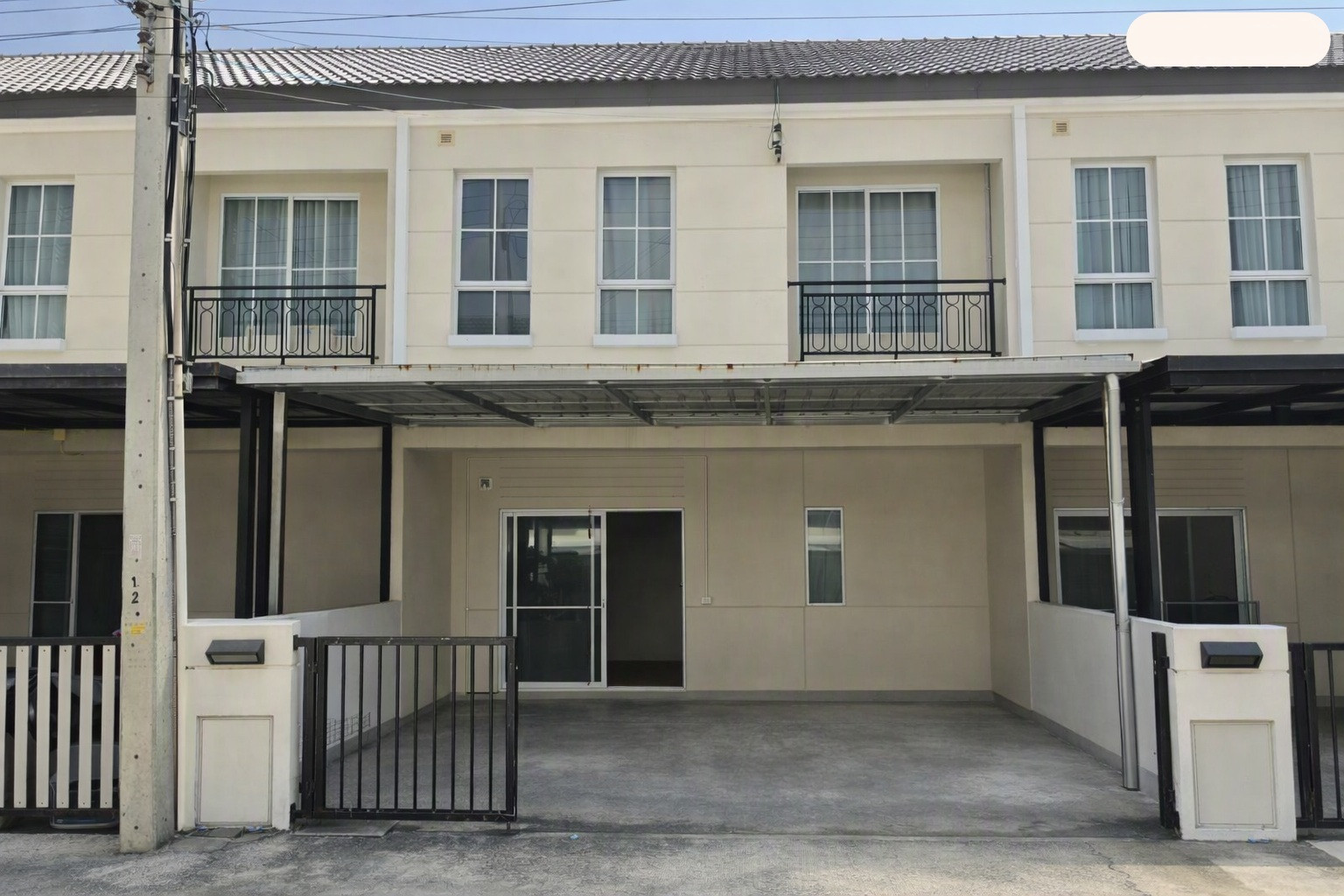 BL157|ทาวน์เฮ้าส์ 2 ชั้น โครงการ พฤกษา สุขุมวิท - บางปู 2 Pruksa Sukhumvit-Bangpu 2 ใกล้รถไฟฟ้าสายสีเขียว (ส่วนต่อขยายแบริ่ง–สมุทรปราการ) (ราคา 2,700,000 บาท)