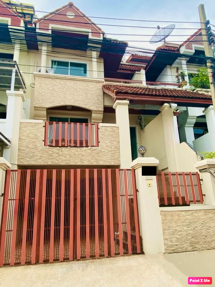 ให้เช่า 30ตรว 5นอน5น้ำ ทาวน์โฮม 4 ชั้น Royal Nakarin Villa ซอยสุภาพงษ์ 1 อ่อนนุช 46 