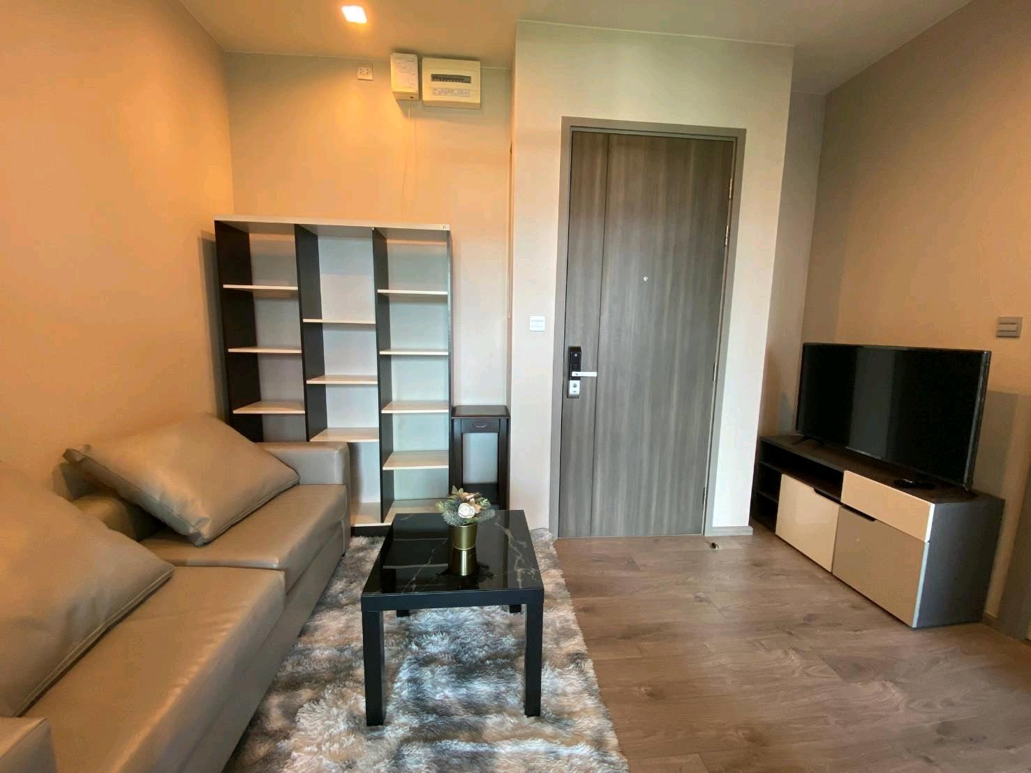 [For rent]Whizdom Avenue Ratchada-Ladprao Only 18,000 baht/month Beautiful room, ready to move in Next to MRT Lat Phrao 0 meters. For more information, call/Line 065-5193696 kpan.