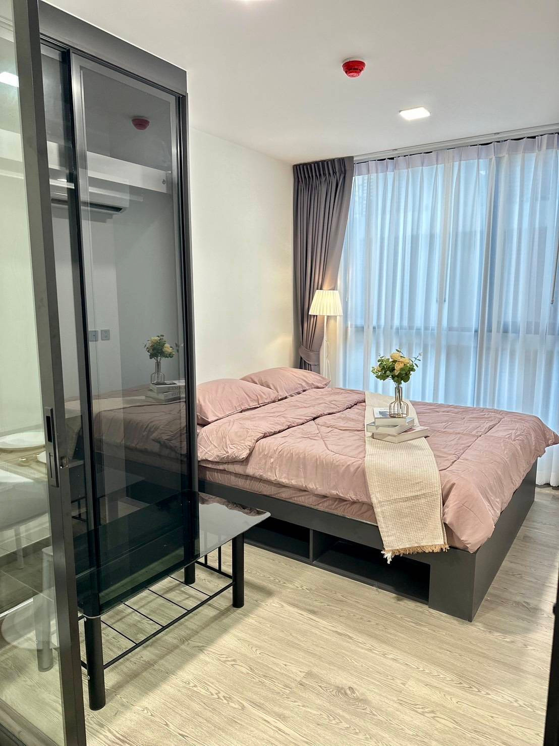 Cheap condo for rent, Maroon Ratchada 32, Maroon Ratchada 32, size 26 sq m., 1 bedroom, 1 bathroom, 4th floor, Building A, beautiful room, new room, fully furnished, near the Yellow Line. Lat Phrao Station – รูปที่ 3
