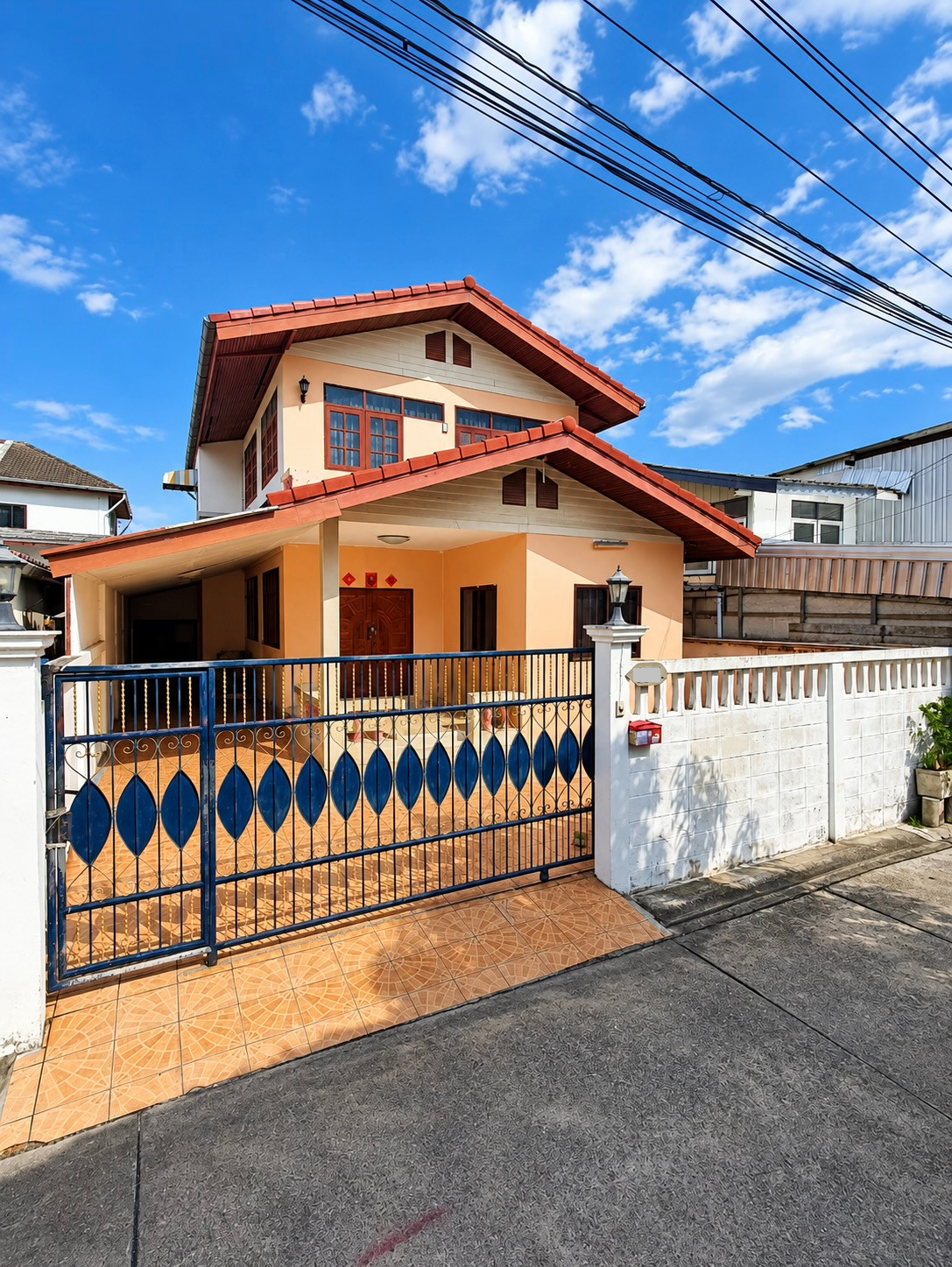 ขายด่วน! ราคาพิเศษ บ้านเดี่ยว 2 ชั้น อุดมสุข 26 – บางนา เพียง 4.19 ล้านบาท ฟรีค่าโอน ที่ดิน 50 ตร.ว. | เหมือนซื้อที่ดินแถมบ้านเปล่าในราคาแค่หลักแสน