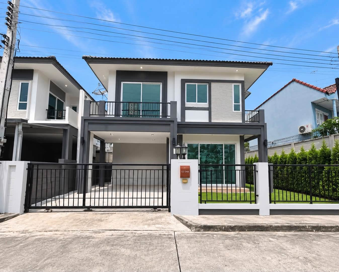 ขายถูกบ้านเดี่ยว 2 ชั้น หมู่บ้าน ภัสสร ไพรด์ ศรีนครินทร์ – หนามแดง Passorn Pride Srinakharin – Namdang ขนาด 44.2 ตรว. 3 นอน 2 น้ำ บ้านสวย บ้านเปล่า  รีโนเวทใหม่ทั้งหลัง ใกล้ MEGA BANGNA