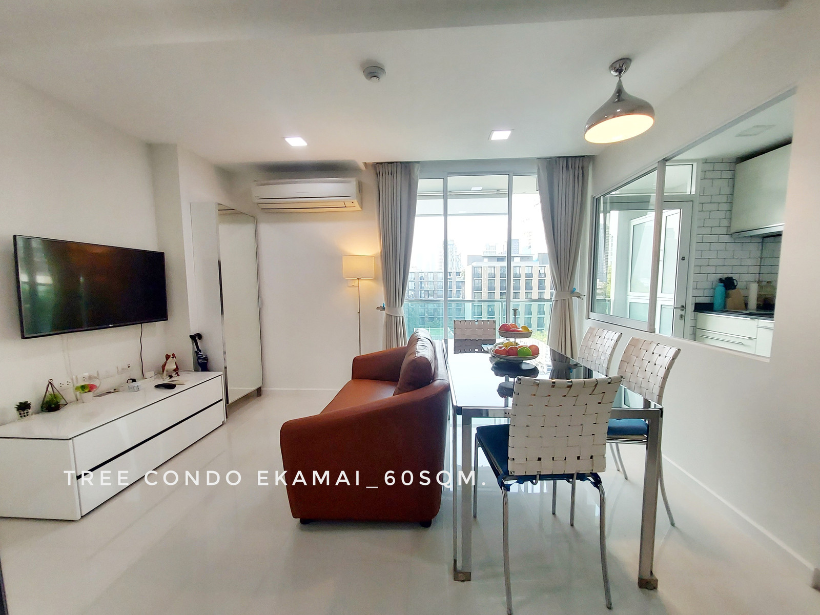 🎉Very SPECIAL DEAL-sell & READY TO MOVE IN! 2 Bedrooms condominium in Sukhumvit area close to BTS Ekamai  – รูปที่ 2