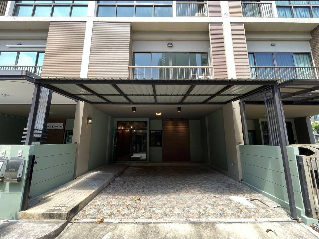 Townhome for rent, Lumpini Town Residence Bangna-Srinakarin, near Central Bangna, only 3 minutes.