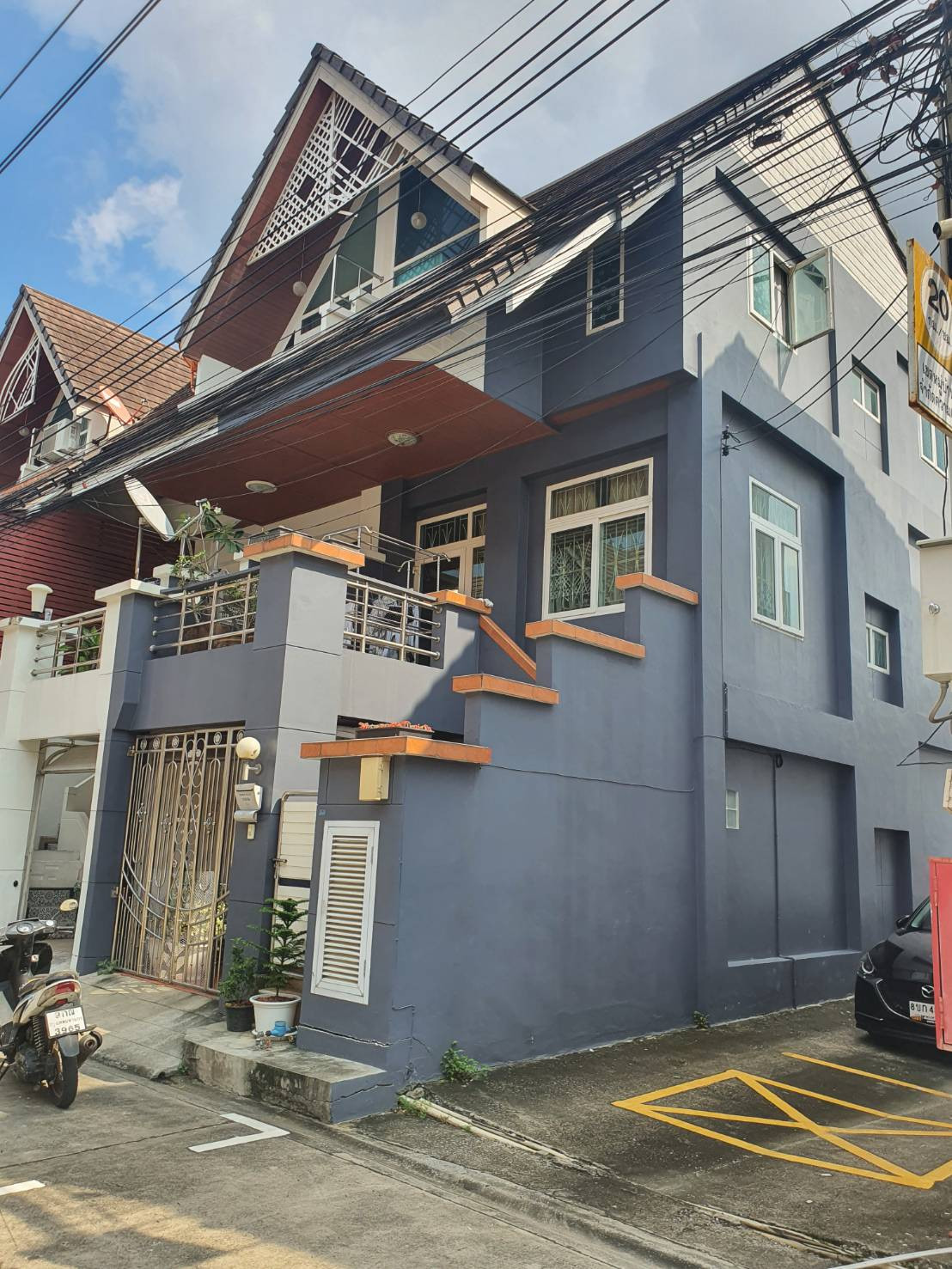 ขายด่วน..!! ถูกสุดในโครงการ ทาวน์โฮม 3ชั้นหลังริม  ม.เมอริทเพลส ลาดพร้าว87 เพียง3.19ลบ – รูปที่ 2