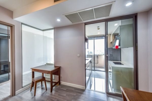 BEST PRICE IN THE BUILDING! 1 นอน ไซส์ใหญ่ 44.34 ตร.ม. ทำเลทองติดถนนพระราม 4 ใกล้ MRT หัวลำโพง & จุฬาฯ ราคาดีที่สุดในตึก เพียง 26k! / BEST PRICE IN BUILDING! Spacious 1 Bed 44.34 sq.m. Prime Rama 4 - Chula, Close to MRT Hua Lamphong, Unbeatable Deal O BEST PRICE IN THE BUILDING! 1 นอน ไซส์ใหญ่ 44.34 ตร.ม. ทำเลทองติดถนนพระราม 4 ใกล้ MRT หัวลำโพง & จุฬาฯ ราคาดีที่สุดในตึก เพียง 26k! / BEST PRICE IN BUILDING! Spacious 1 Bed 44.34 sq.m. Prime Rama 4 - Chula, Close to MRT Hua Lamphong, Unbeatable Deal O
