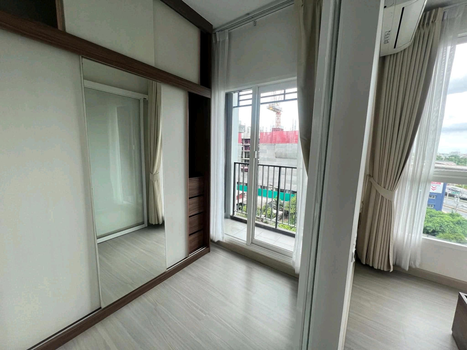 ให้เช่า Supalai Loft สาทร–ราชพฤกษ์ ฟรี WIFI – รูปที่ 4