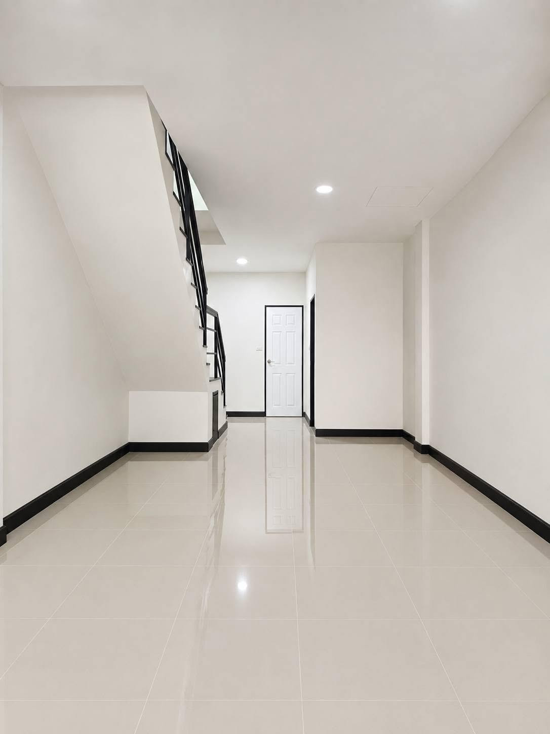ทาวน์โฮม หมู่บ้านเพทายเพลส ลำลูกกาคลอง 3 ใกล้สถานี BTS คูคต  – รูปที่ 2
