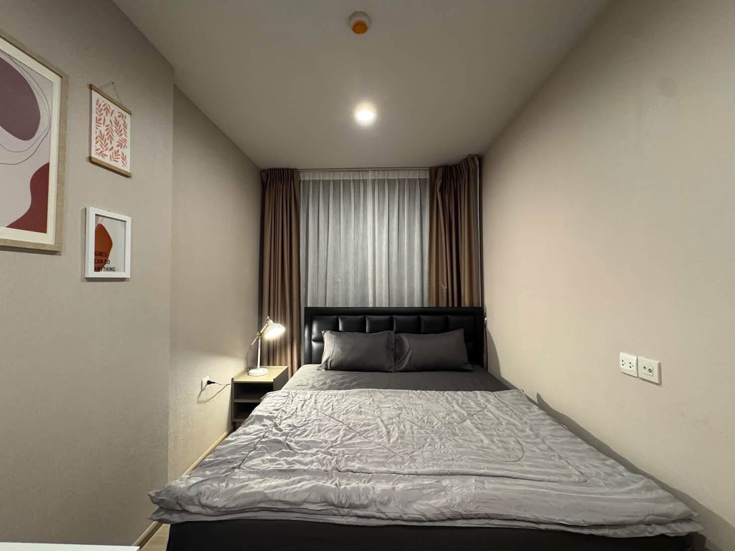 C260279 Oka haus sukhumvit 36, 35 sqm high floor, 1 bed furnished, 25000 thb 