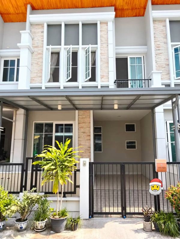 ❤️🏡 บ้านเช่า ใกล้ BTS สะพานใหม่ 4 ห้องนอน 2 ห้องน้ำ บ้านเช่าราคาคุ้มค่า เหมาะสำหรับครอบครัวใหญ่ อยู่กันหลายคน หรือคนที่ต้องการพื้นที่ใช้สอยเยอะ ๆ ในงบประมาณสบายกระเป๋า🐶 เลี้ยงสัตว์ได้