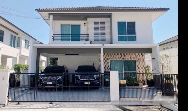 หลังมุม 61ตรว 3นอน3น้ำ บ้านเดี่ยว 2 ชั้น สีวลี บางนา กม 14 