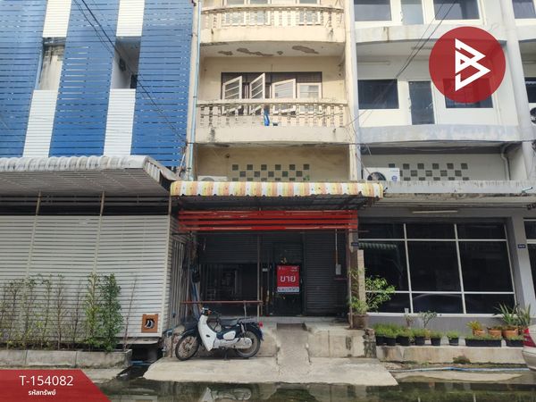 Commercial building for sale, 3 and a half floors, area 16 sq m, Min Buri, Bangkok.