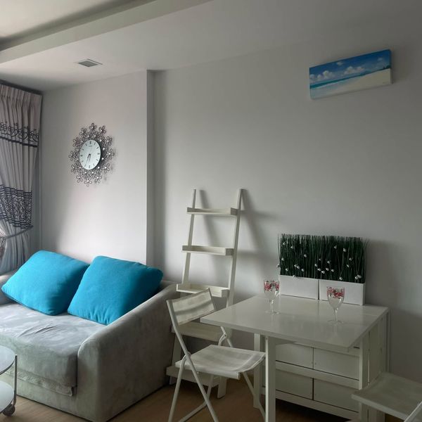 Unit Available at Thru Thonglor–Multiple units available—prices negotiable!