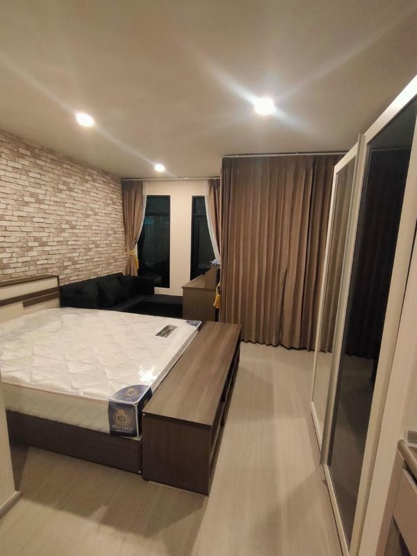 Unit Available at Aspire Asoke-Ratchada Multiple units available—prices negotiable!