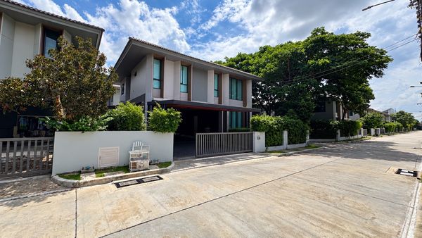 บ้านมุมแปลงใหญ่! ตกแต่งใหม่ทั้งหลัง พร้อมอยู่!! ขายบ้านเดี่ยว สราญสิริ ศรีวารี 2 (Saransiri Srivaree 2) 69 ตร.ว. ใกล้สนามบินสุวรรณภูมิ 