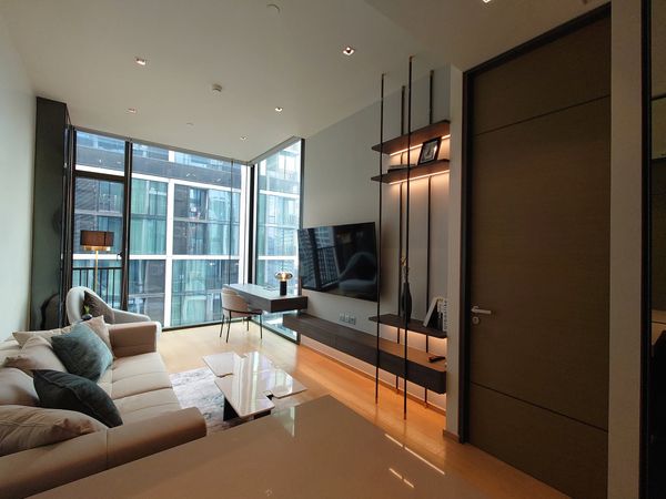 FOR SALE | 28 CHIDLOM – THE TOWER (IQI-C004)