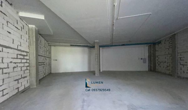 Commercial Unit for Rent in Community Mall nearby BTS Pha Khanong