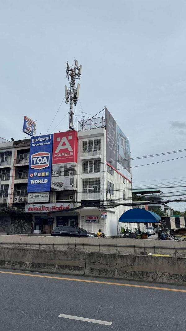 อาคารพาณิชย์ ติดถนนใหญ่พัฒนาการ / 4 ชั้น (ขาย), Commercial building on Phatthanakan Road / 4 Storey (FOR SALE) FAS115