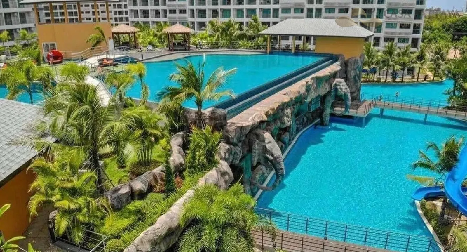 ขายคอนโดมิเนียมที่ Laguna Beach Resort 1 ห้องวิวสวยงาม