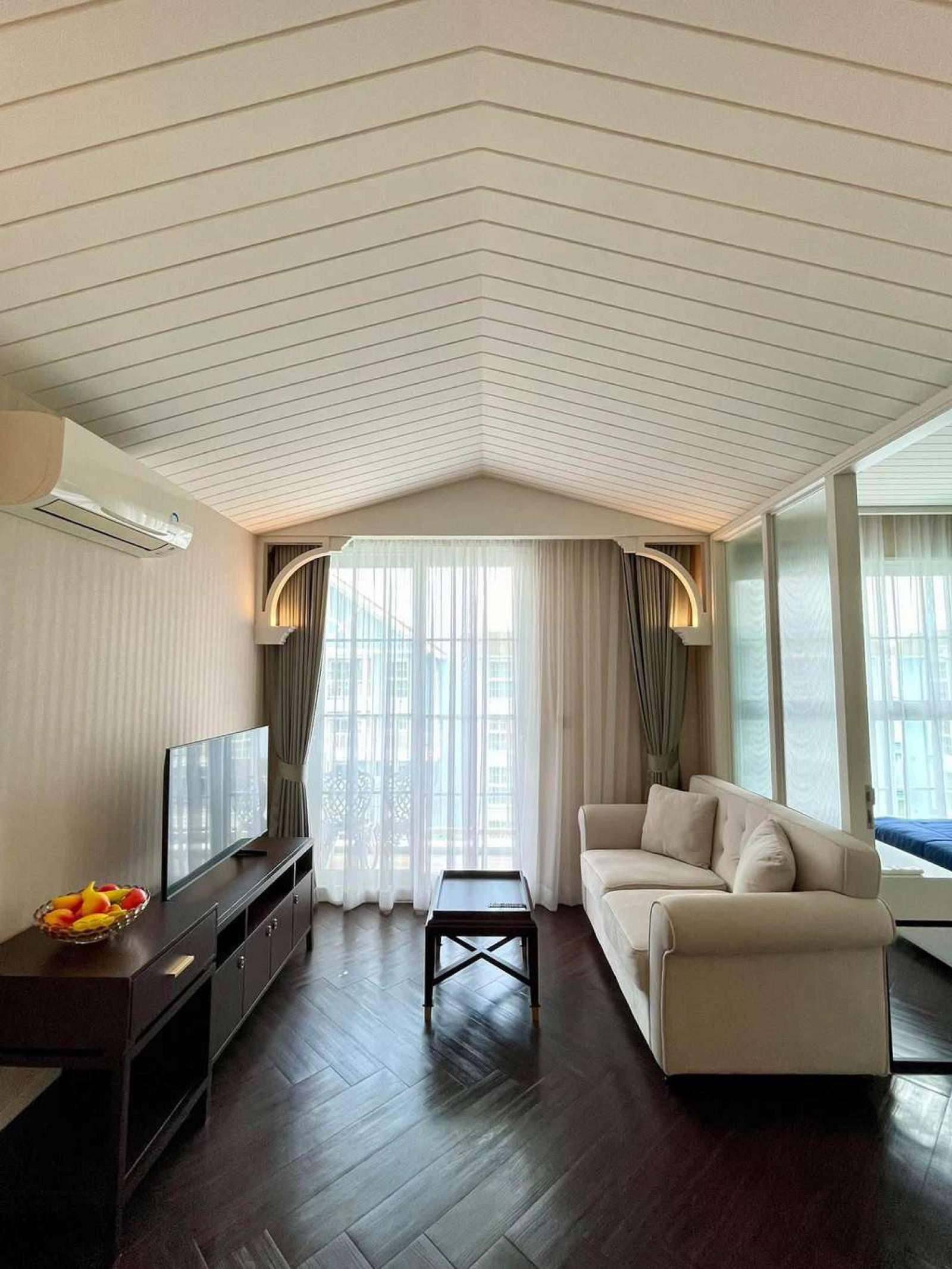 Grand Florida Beachfront Condo Resort Pattaya / 1 Bedroom (FOR RENT) KP232