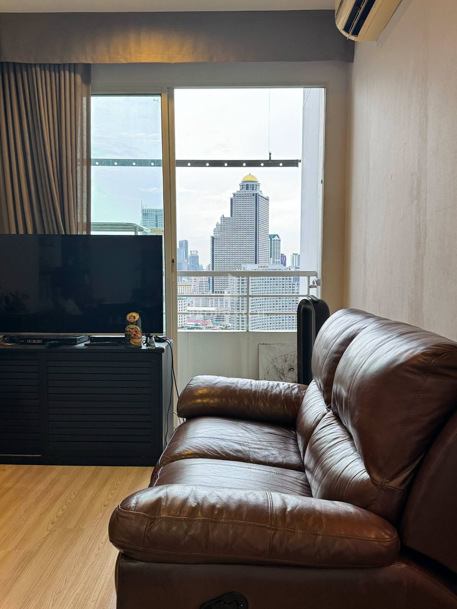 ✨Flash Deal ✨ The Light House Sathorn–Chareonnakorn ( 3Bed 3Bath 129SQM.) พร้อมอยู่ ! เพียง 14,000,000 บาท Tel.0981315848 @propmatch ✨Flash Deal ✨ The Light House Sathorn–Chareonnakorn ( 3Bed 3Bath 129SQM.) พร้อมอยู่ ! เพียง 14,000,000 บาท Tel.0981315848 @propmatch
