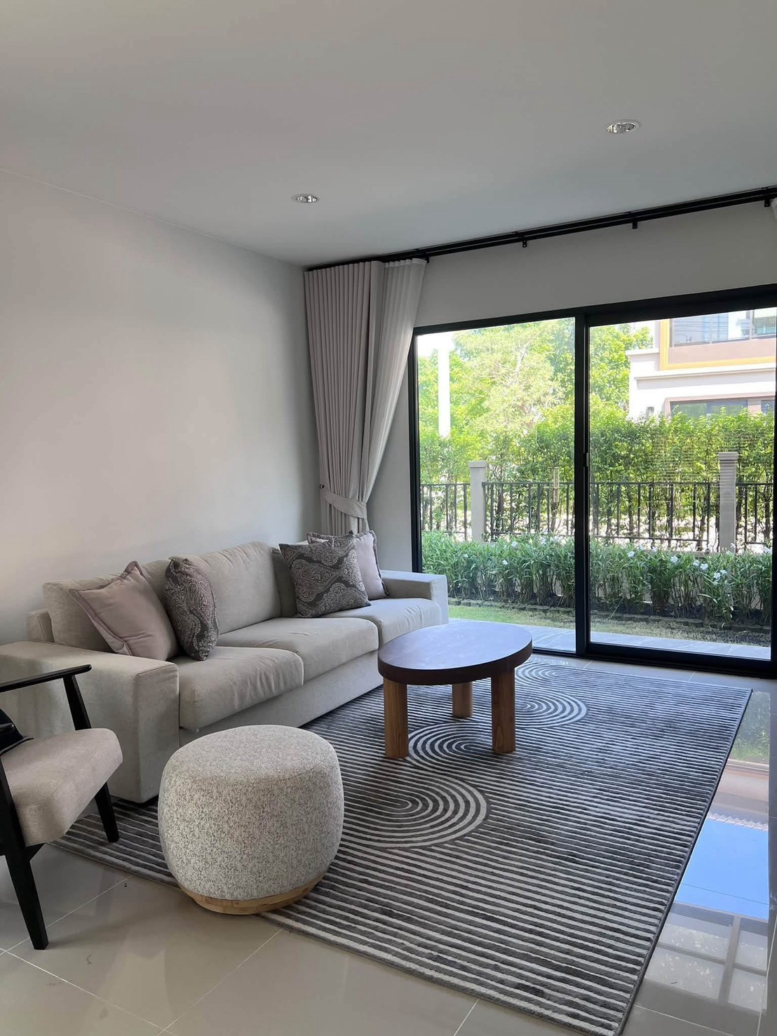 🏡✨ ให้เช่า GRANDE PLENO กรุงเทพกรีฑา – ราษฎร์พัฒนา 4 ห้องนอน 4 ห้องน้ำ แบบบ้าน SIENNA บ้านใหม่ปี 2026 ตกแต่งสวย เฟอร์ครบ พร้อมเข้าอยู่! 💰 ค่าเช่าเพียง 48,000 บาท/เดือน – รูปที่ 2