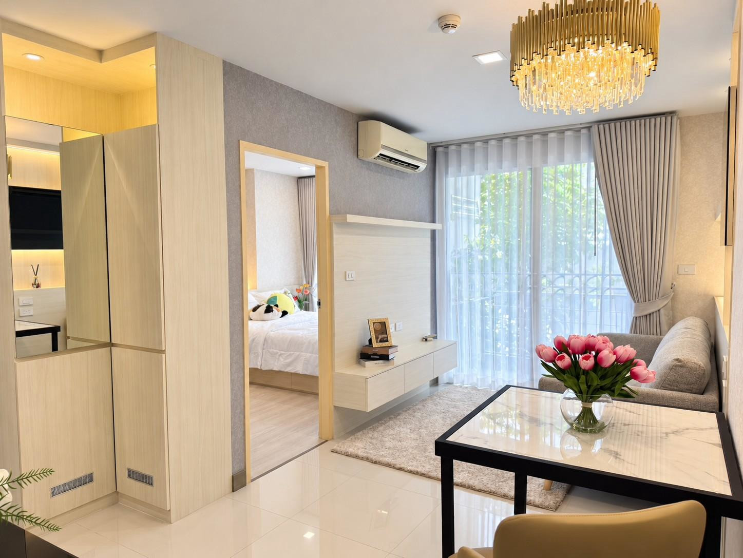 ขาย Airlink Residence ร่มเกล้า-สุวรรณภูมิ อาคาร 3 ชั้น 3 ห้องแต่งครบ 35.5 ตร.ม. 1.69 ล้าน