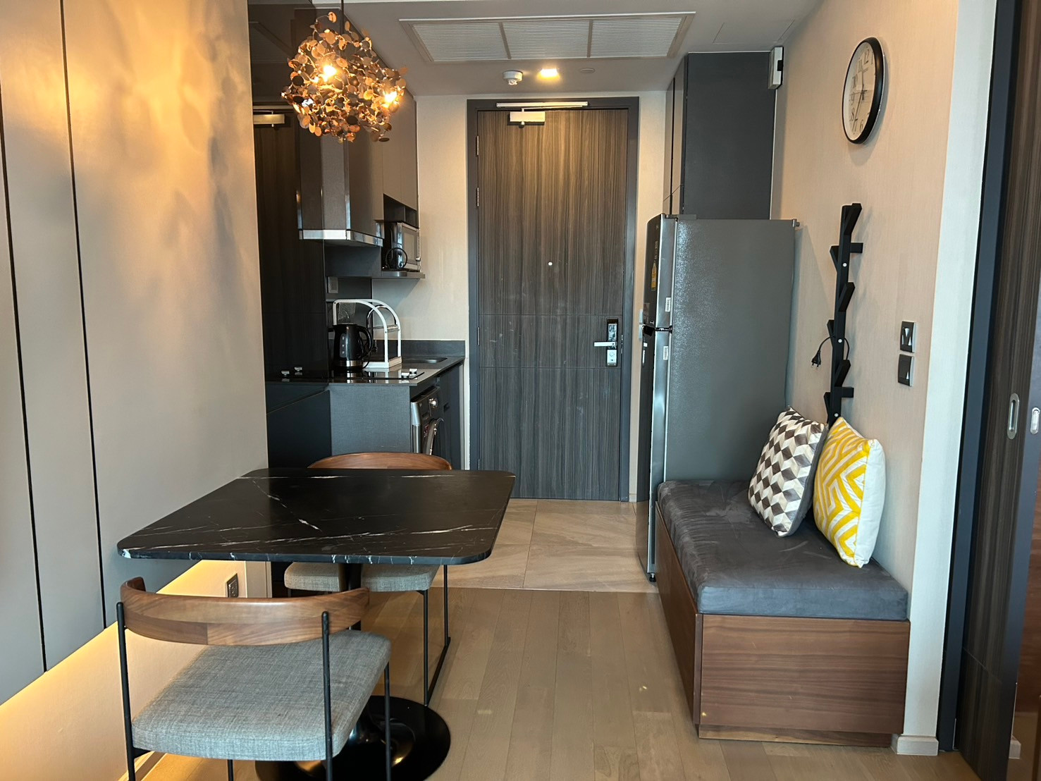 Luxury condo next to MRT Sukhumvit and Terminal 21 for rent with best price!!! – รูปที่ 2