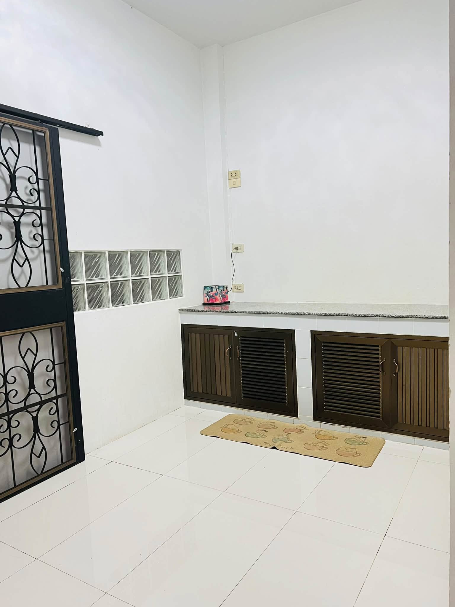 🟢 Townhome for rent, 3 floors, completely renovated. New bathroom, clean, nice to live in – รูปที่ 3