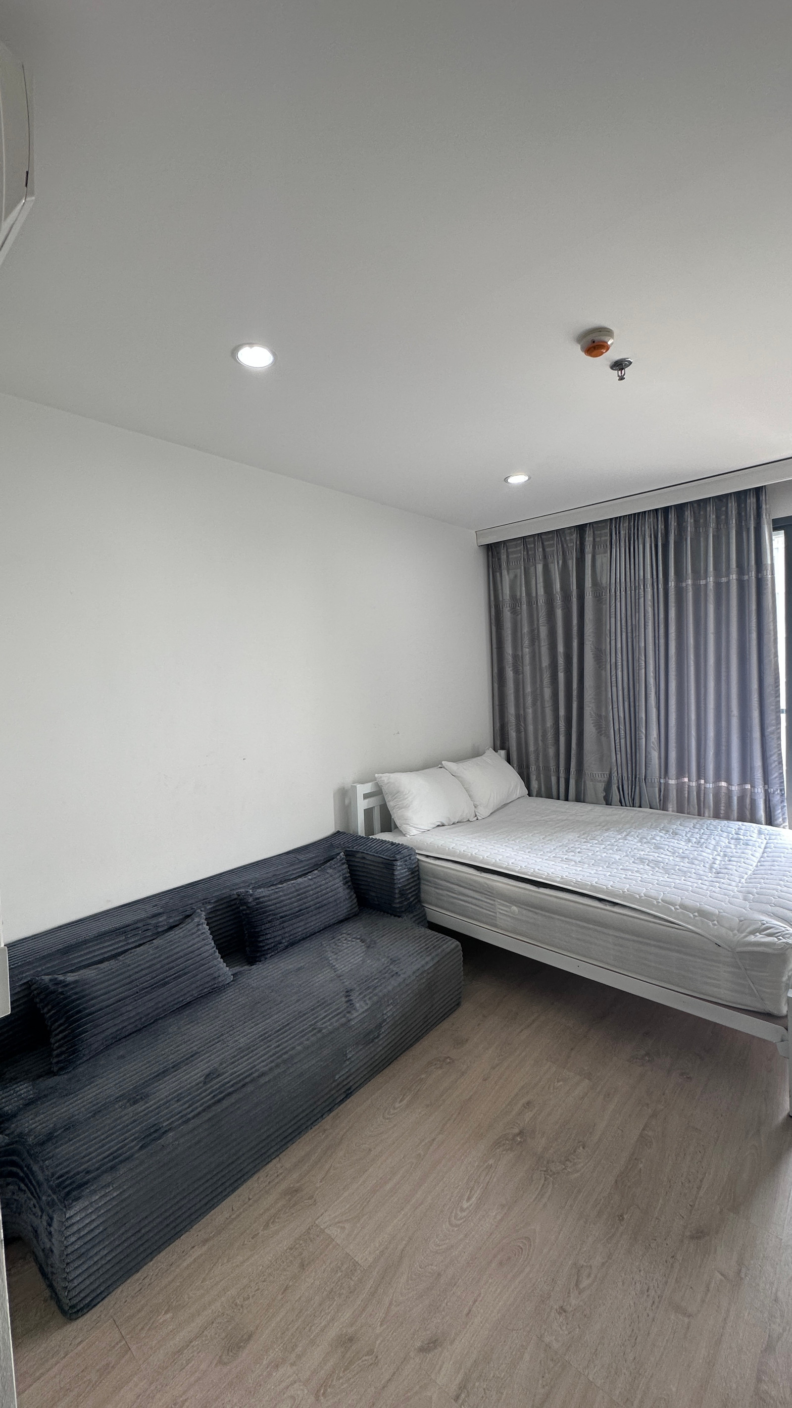 🏢 ให้เช่าคอนโด Ideo Wutthakat ห้อง Studio 🏡  พร้อมเข้าอยู่ทันที